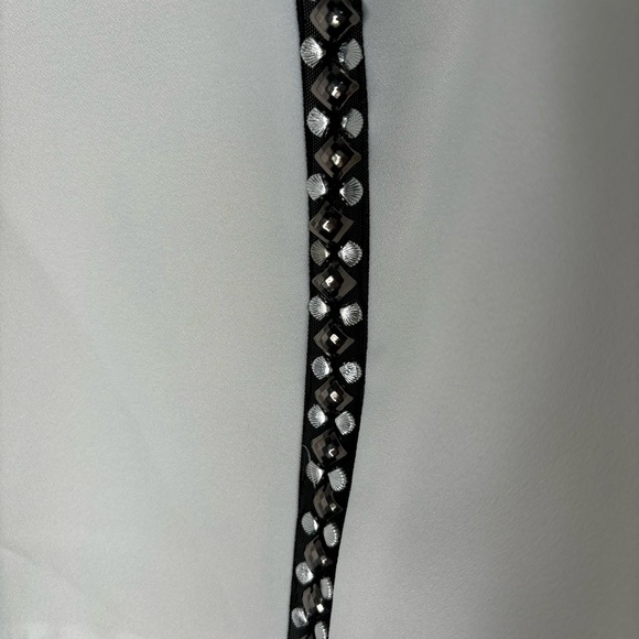 NESS NWT Sleeveless Beaded Blouse - Picture 4 of 5